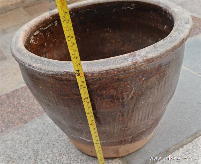 精品老陶缸一个、水缸一个卖